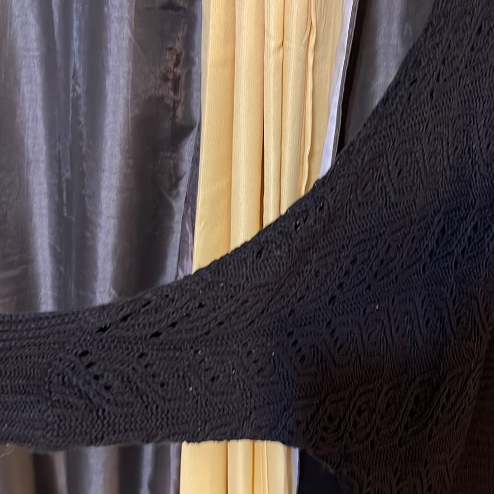 Cardigan - Picture 2 of 6